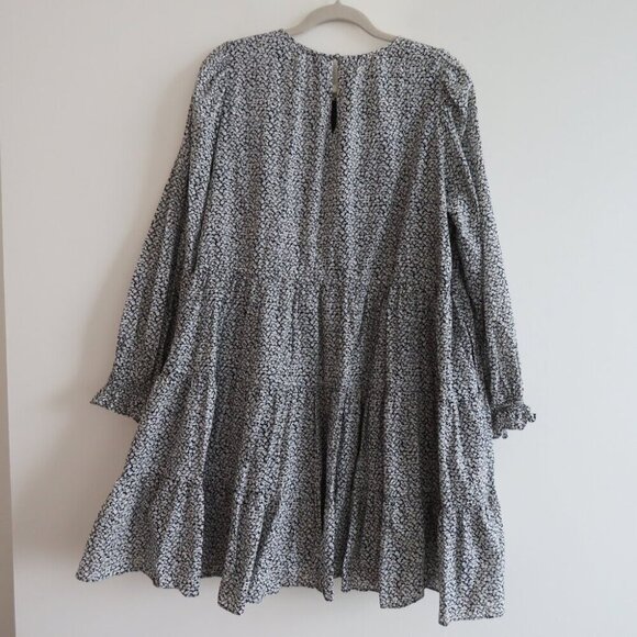 & OTHER STORIES Voluminous Twill Tiered Mini Dress Ditsy Floral Black White Sz M - Picture 13 of 15